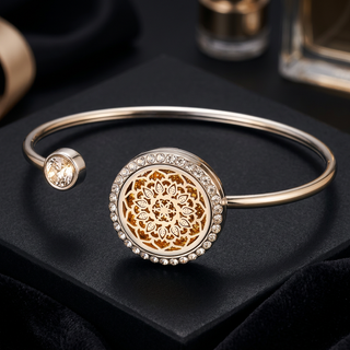 Aromatherapy Diffuser Bracelet with Essential Oil Locket
